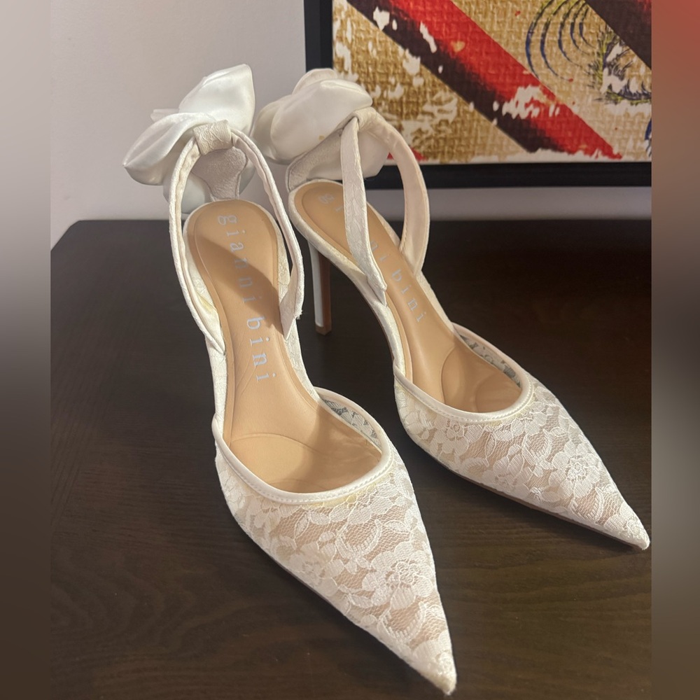 Gianni Bini Cream Lace Heels with Rose